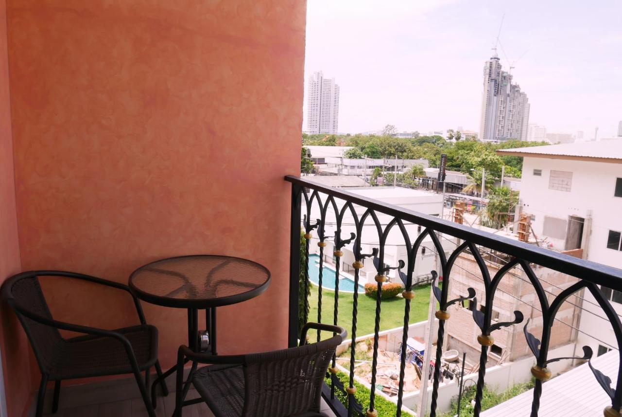 Seven Seas Resort Pattaya & Sofa Bed Pantai Jomtien Luaran gambar
